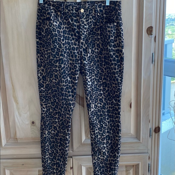 White House Black Market Pants - NWOT White House Blk Market leopard pants Sz 30. Never worn perfect cond. $20